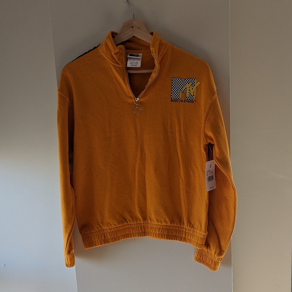 NWT MTV crop sweatshirt half zip
